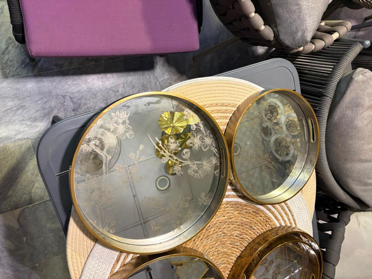 Round Gold Tray — Set of 2