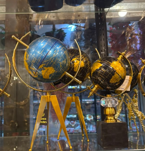 Illuminated Decorative Globe